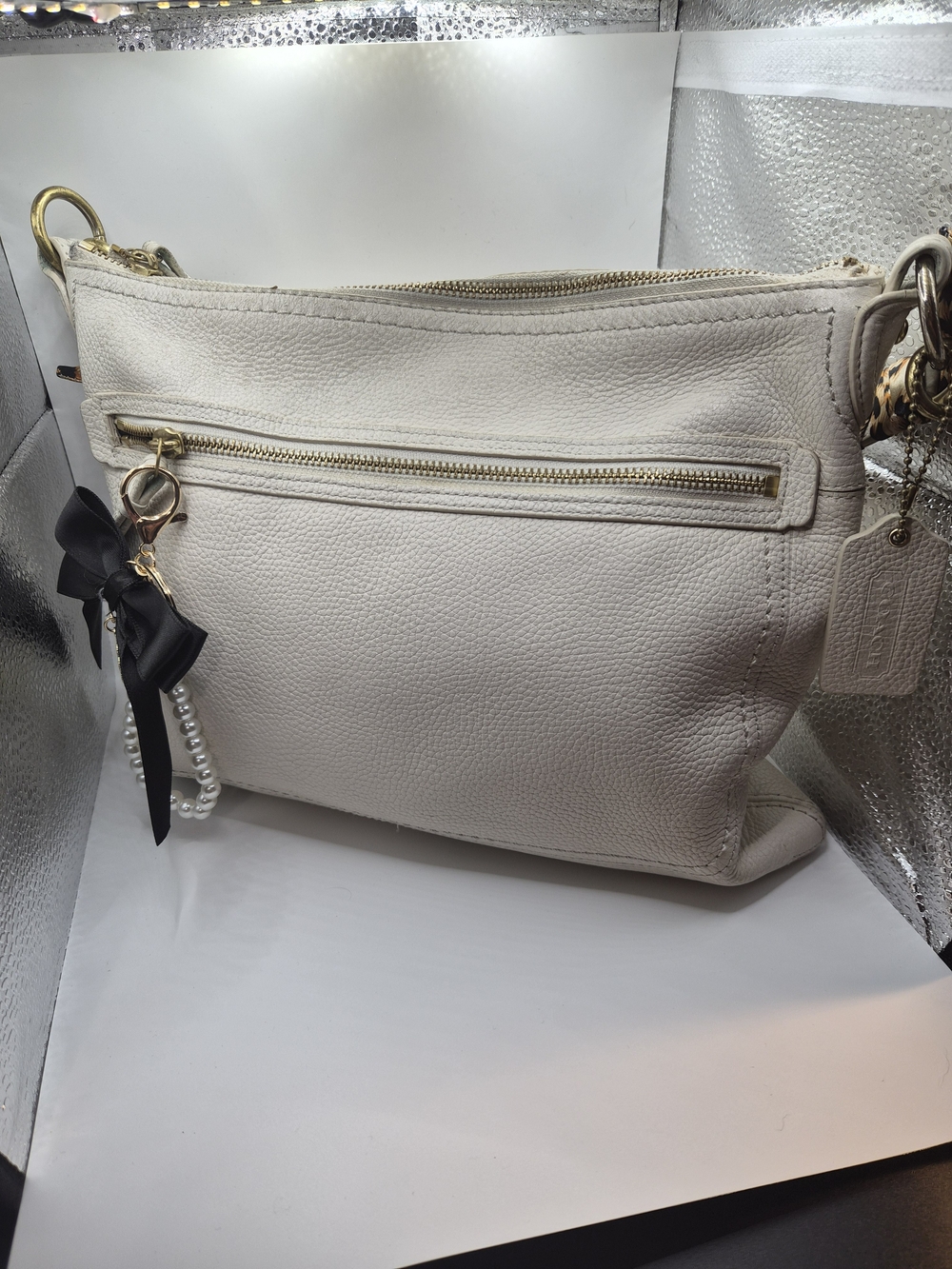 🤍 Coach Pebbled Leather Shoulder Bag 🤍